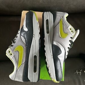 Nike/HUF collab- Air Max 1 SP ‘HUF Pear’ 20th Anniversary 2024 release.